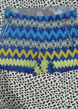 Adorable...W O W Couture  Woven Short Shorts